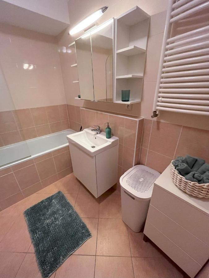 2 Room Apartment With Terrace, New Building, Jegeho Братислава Экстерьер фото