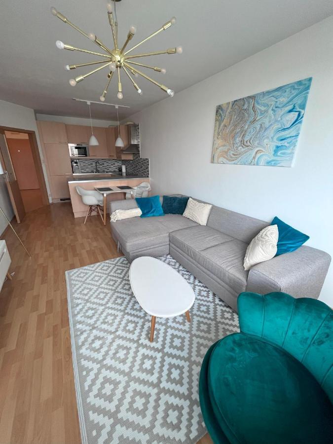 2 Room Apartment With Terrace, New Building, Jegeho Братислава Экстерьер фото