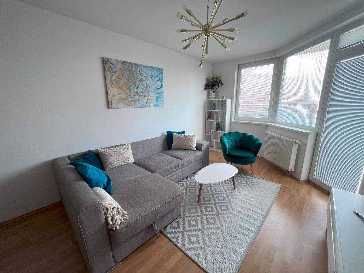 2 Room Apartment With Terrace, New Building, Jegeho Братислава Экстерьер фото