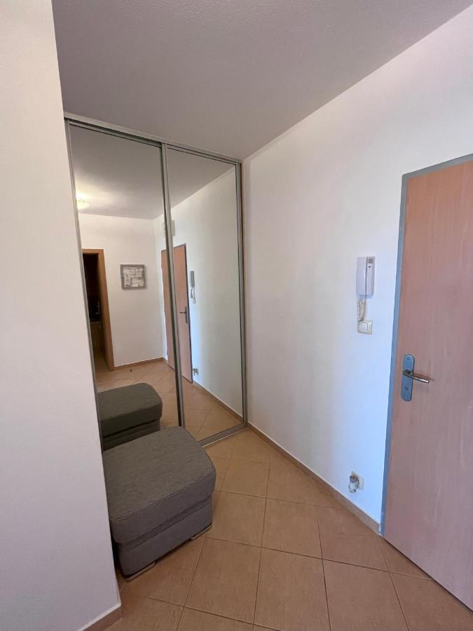 2 Room Apartment With Terrace, New Building, Jegeho Братислава Экстерьер фото